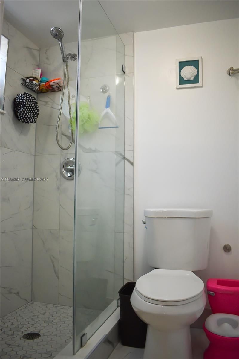 6600 W 2nd Ct , Unit 15, Hialeah, FL 33012 Photo