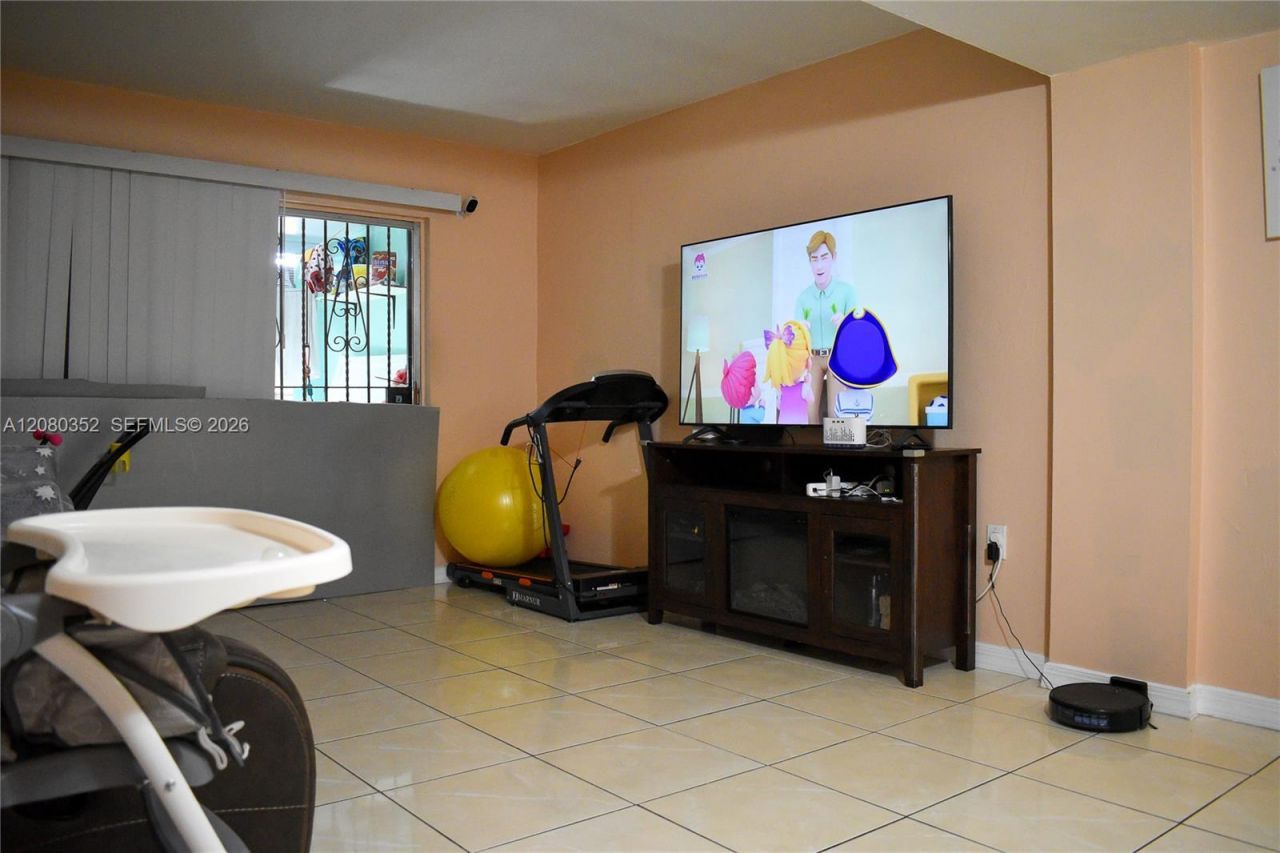 6600 W 2nd Ct , Unit 15, Hialeah, FL 33012 Photo