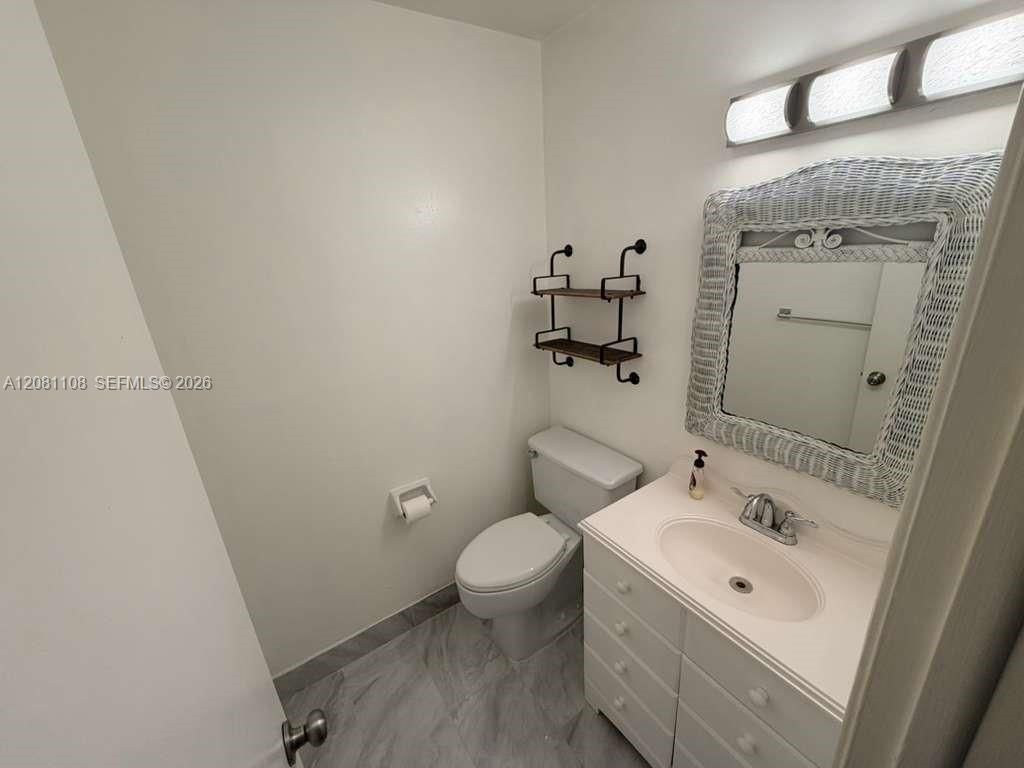 557 High Point Dr , Unit B, Delray Beach, FL 33445 Photo