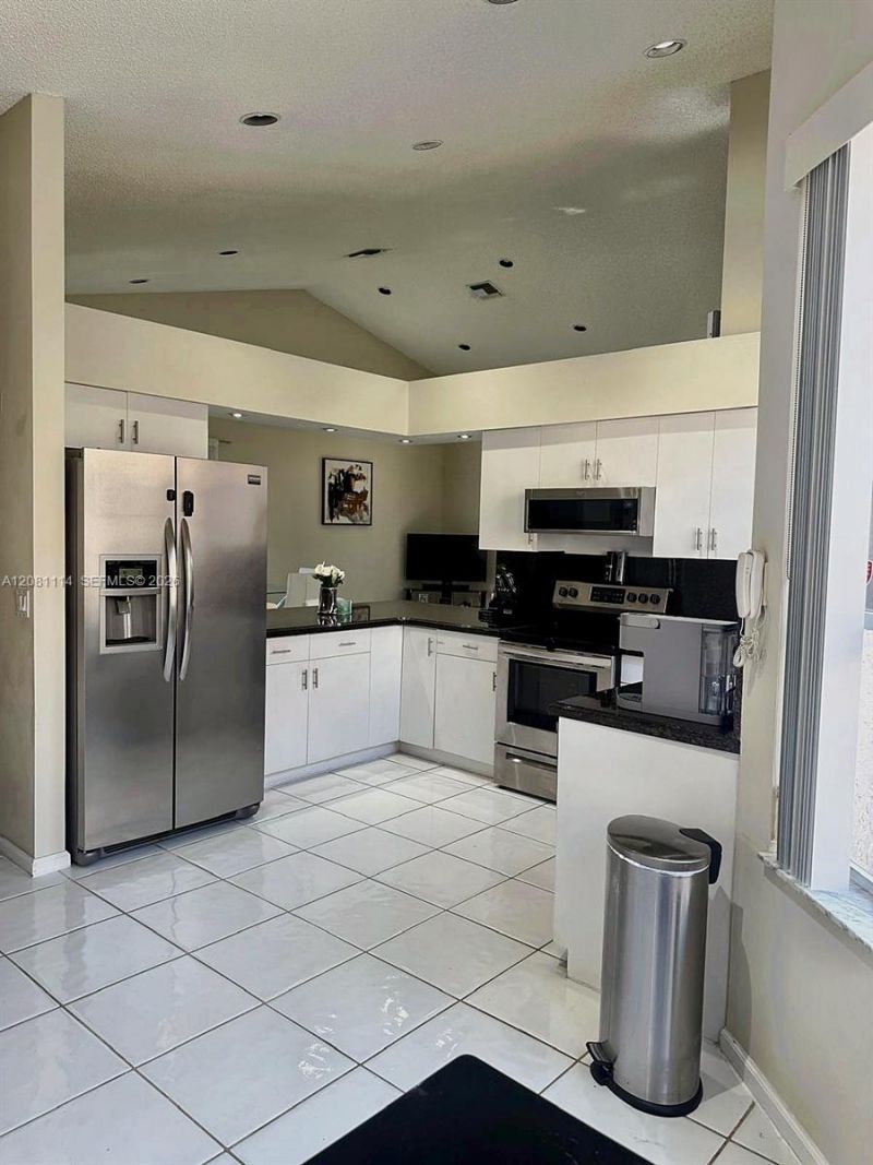 8976 Shoal Creek Ln, Unit 8976, Boynton Beach, FL 33472 Photo