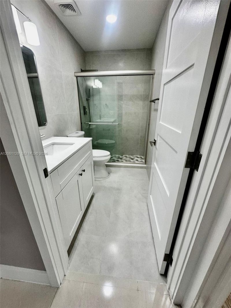 12851 NW 11th St, Miami, FL 33182 Photo