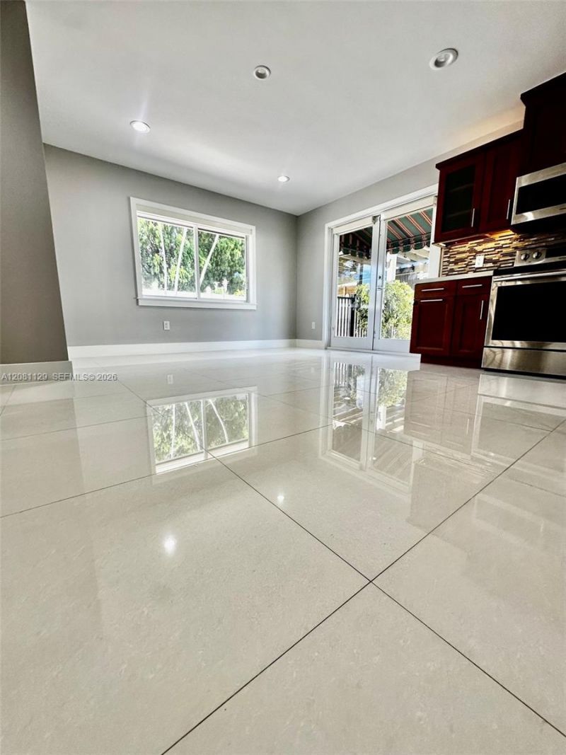 12851 NW 11th St, Miami, FL 33182 Photo