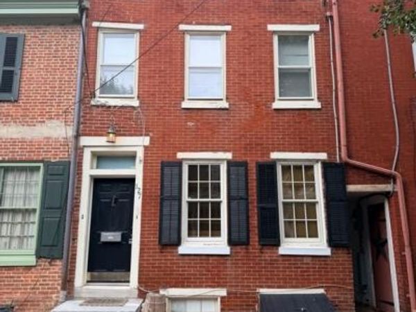 127 E UNION STREET, BURLINGTON, NJ 08016