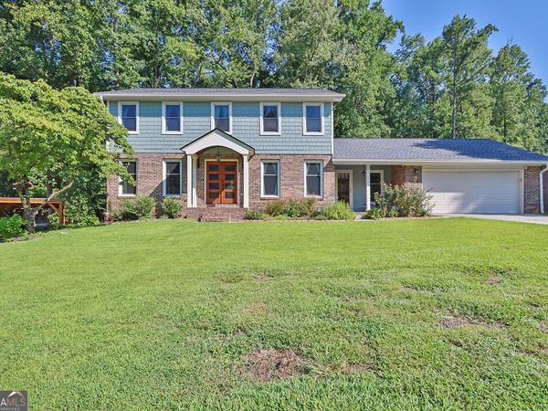 2511 Flagsmoor Drive, Snellville, GA 30078
