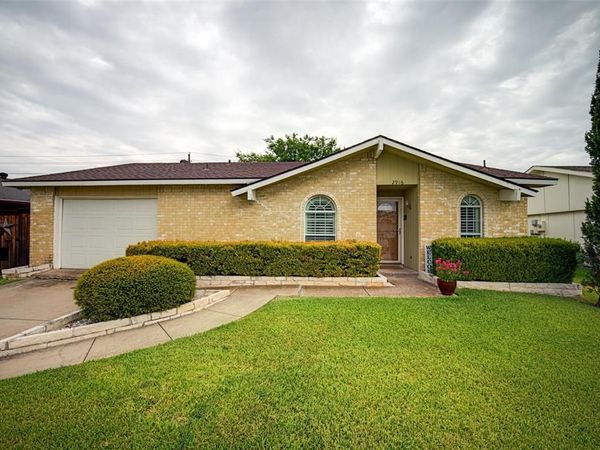 2916 Lockwood Drive, Carrollton, TX 75007