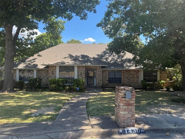 1430 Marlene Place, DeSoto, TX 75115