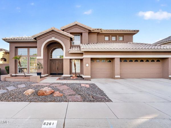 6261 W LOUISE Drive, Glendale, AZ 85310