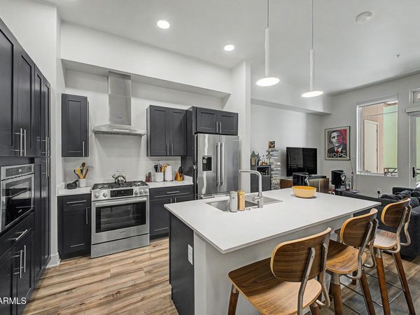 3131 N CENTRAL Avenue, Unit 7019, Phoenix, AZ 85012