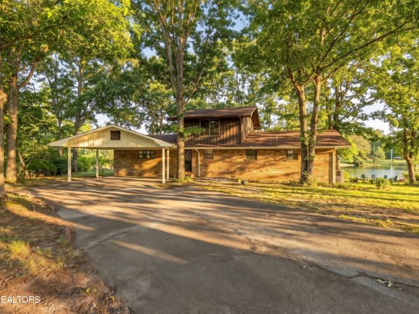 2024 Cravens Drive, Crossville, TN 38572