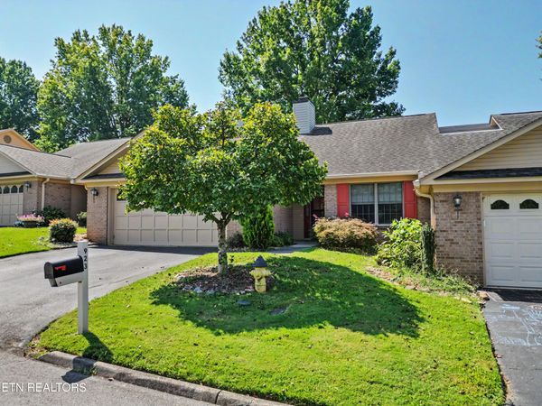 923 Portsmouth Circle, Maryville, TN 37803