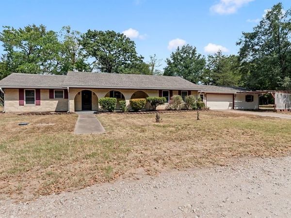 126 Private Road 6080, Mabank, TX 75147