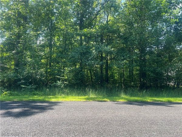 618 Oriole Drive , Roaming Shores, OH 44084