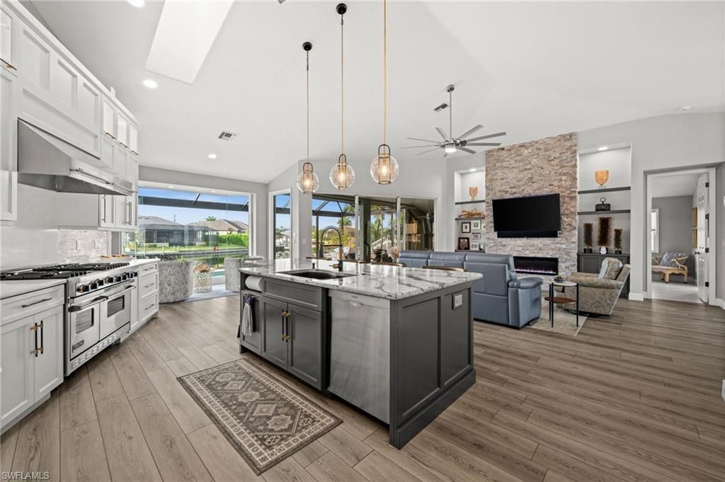 2212 SW 44th Ter, Cape Coral, FL 33914 Photo