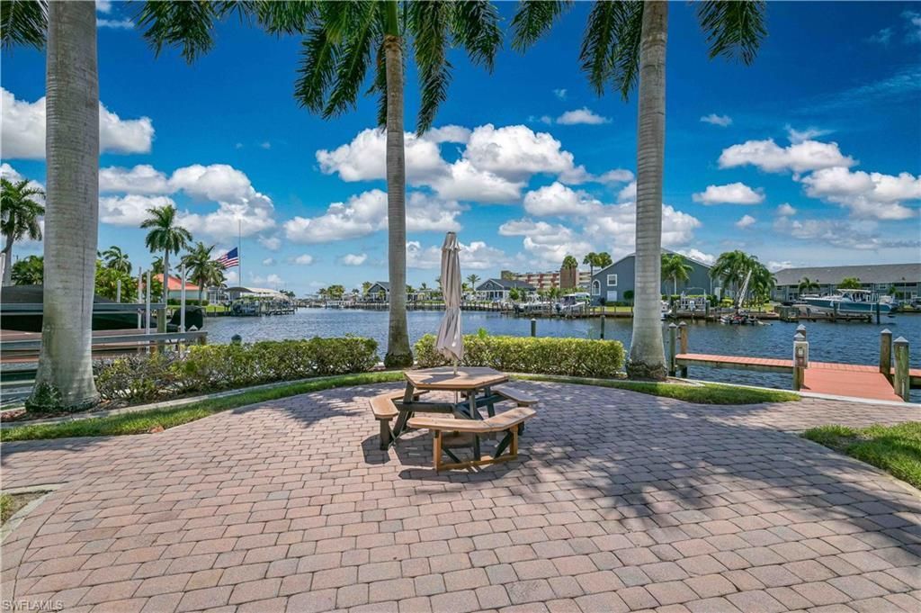 4647 SE 17th Pl, Unit 105, Cape Coral, FL 33904 Photo