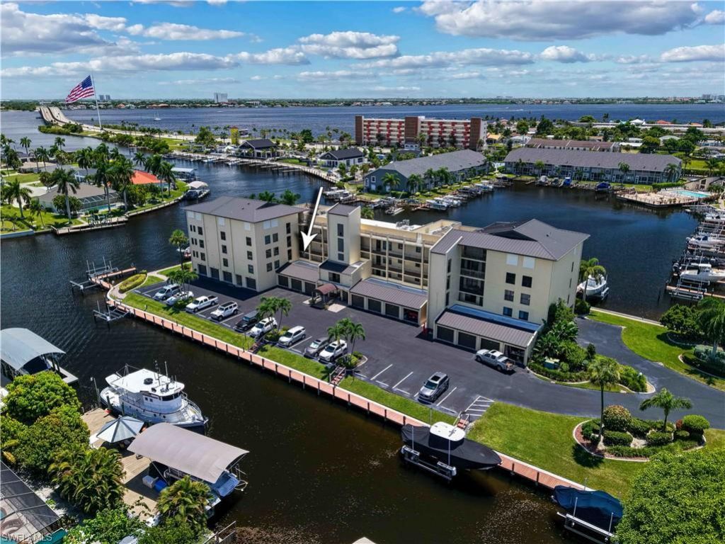 4647 SE 17th Pl, Unit 105, Cape Coral, FL 33904 Photo