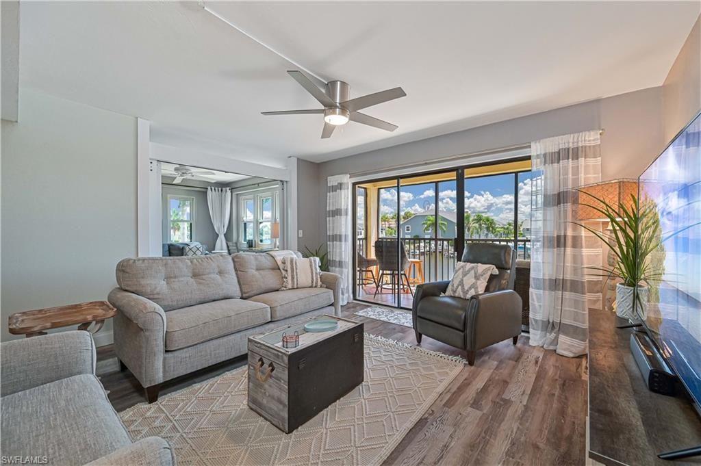 4647 SE 17th Pl, Unit 105, Cape Coral, FL 33904 Photo
