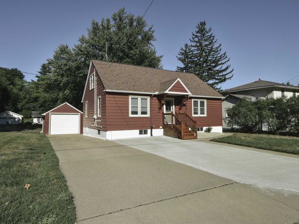 1616 Greenwood Street , Red Wing, MN 55066