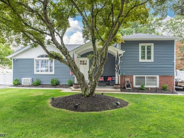 18 Clover Place, Mine Hill, NJ 07803
