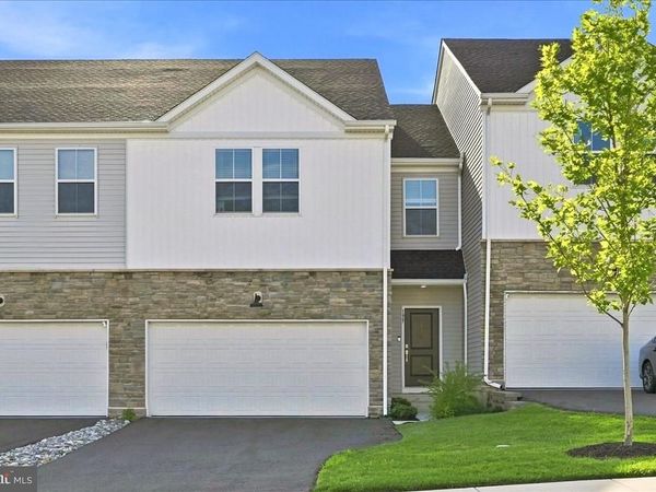 135 PAINTERS WAY , POTTSTOWN, PA 19465