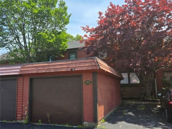 1283 Peppertree Drive , Derby, NY 14047