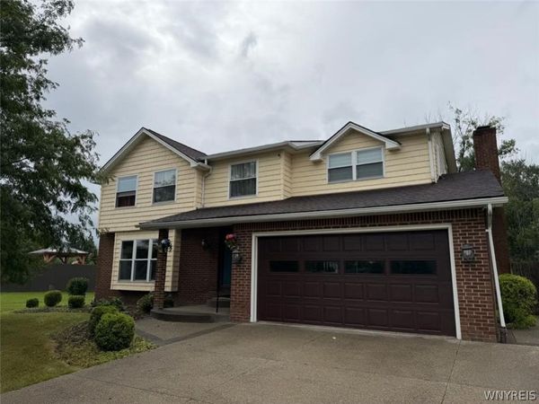 12 Brookedge Road , Depew, NY 14043