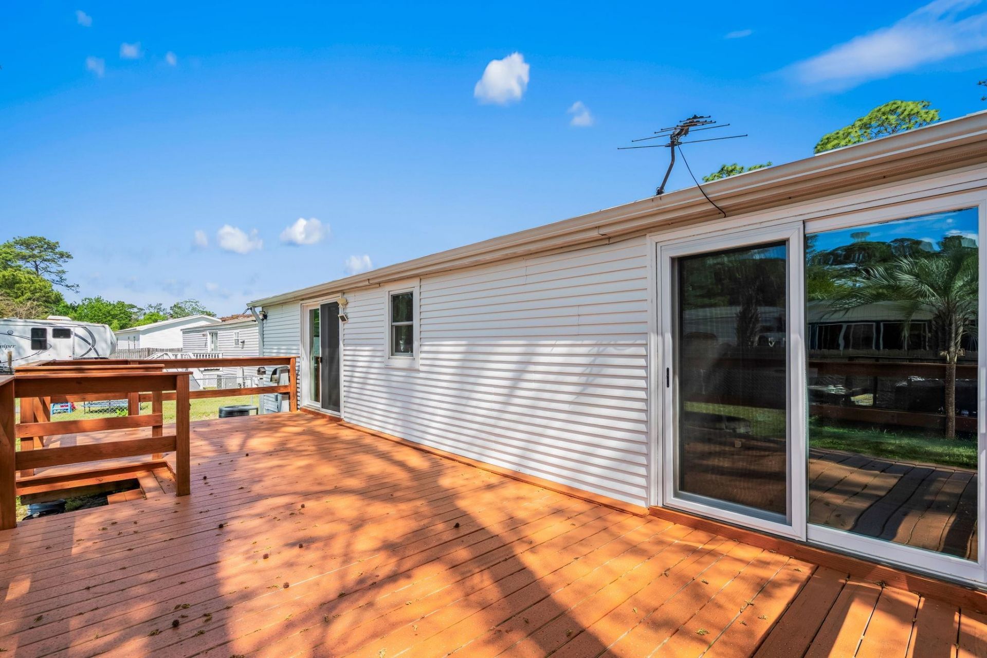 425 Sand Hill Dr.  Photo 28