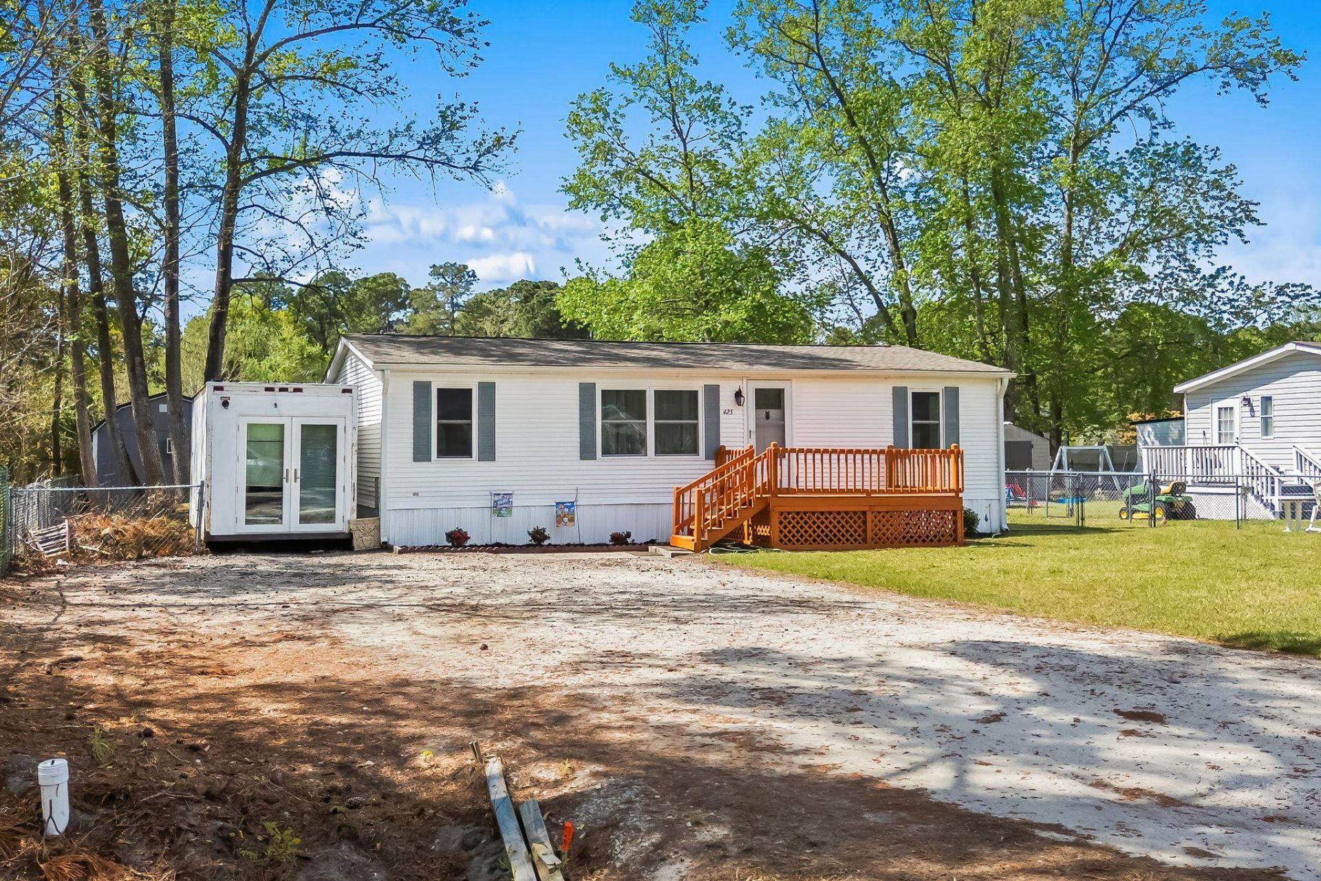 425 Sand Hill Dr.  Photo 35