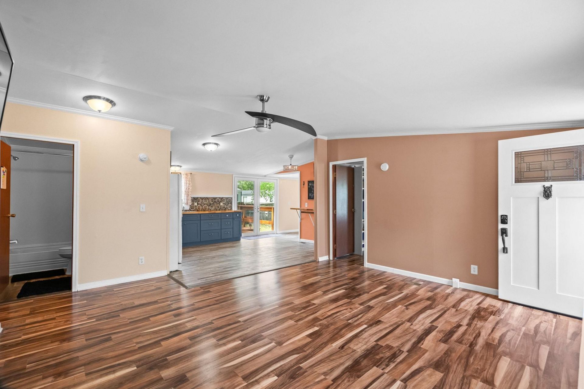 425 Sand Hill Dr.  Photo 7