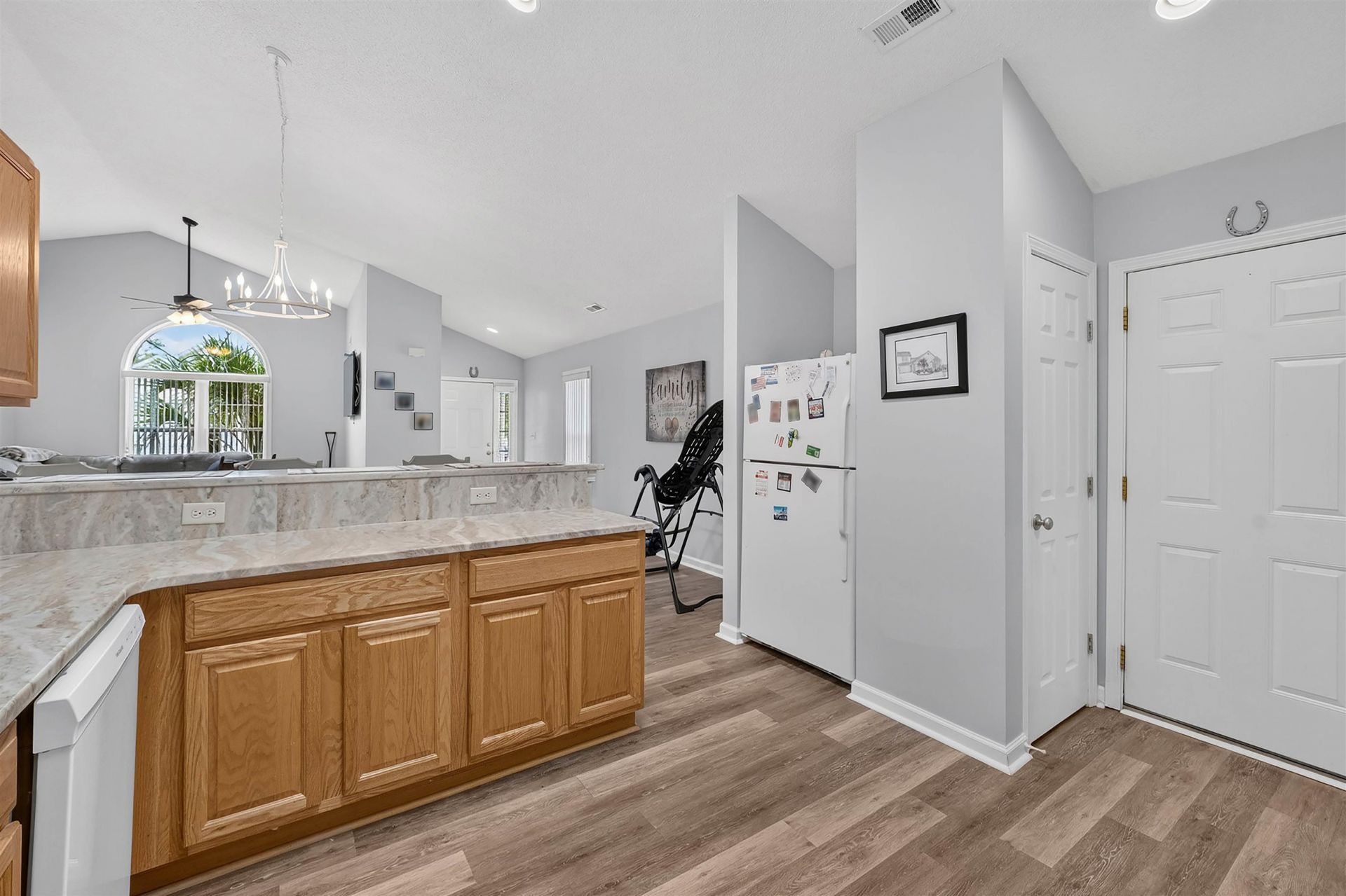4225 Rivergate Ln.  Photo 10