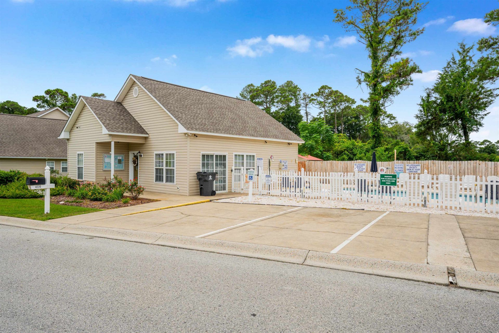 4225 Rivergate Ln.  Photo 33
