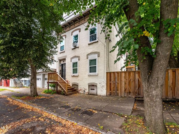 326 9th Street, Troy, NY 12180