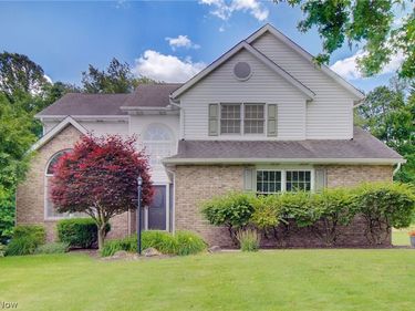 6094 Coppercove Circle NW, North Canton, OH 44720