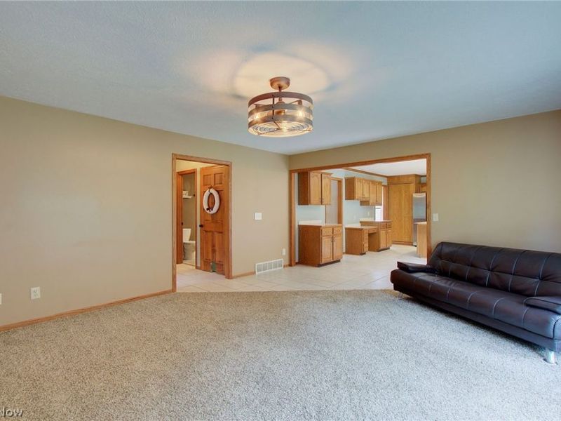 6094 Coppercove Circle NW, North Canton, OH 44720 Photo 18