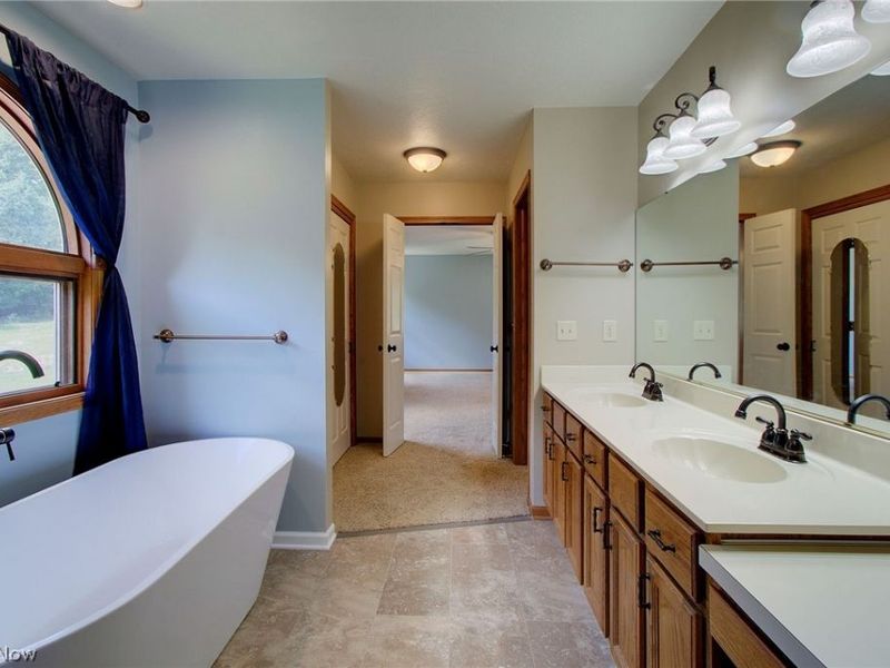 6094 Coppercove Circle NW, North Canton, OH 44720 Photo 29