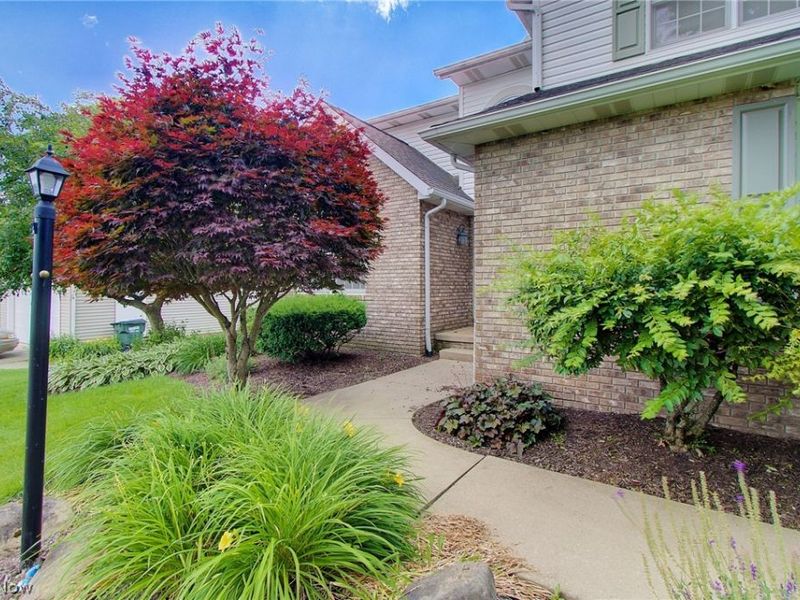 6094 Coppercove Circle NW, North Canton, OH 44720 Photo 4