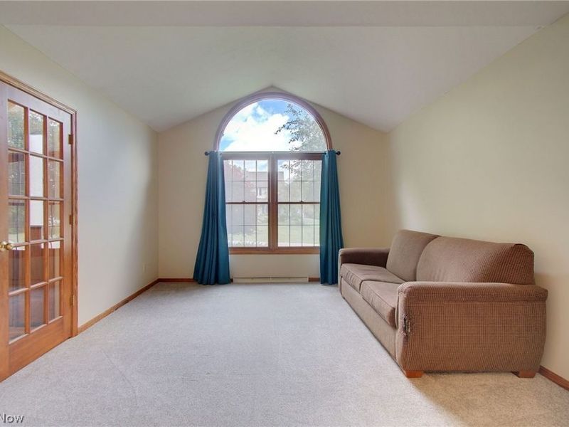6094 Coppercove Circle NW, North Canton, OH 44720 Photo 8