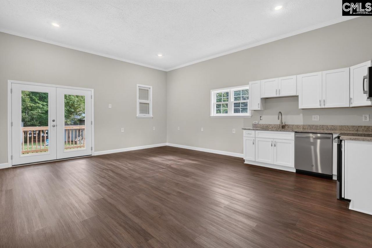 1400 Elizabeth Lane  Photo 15