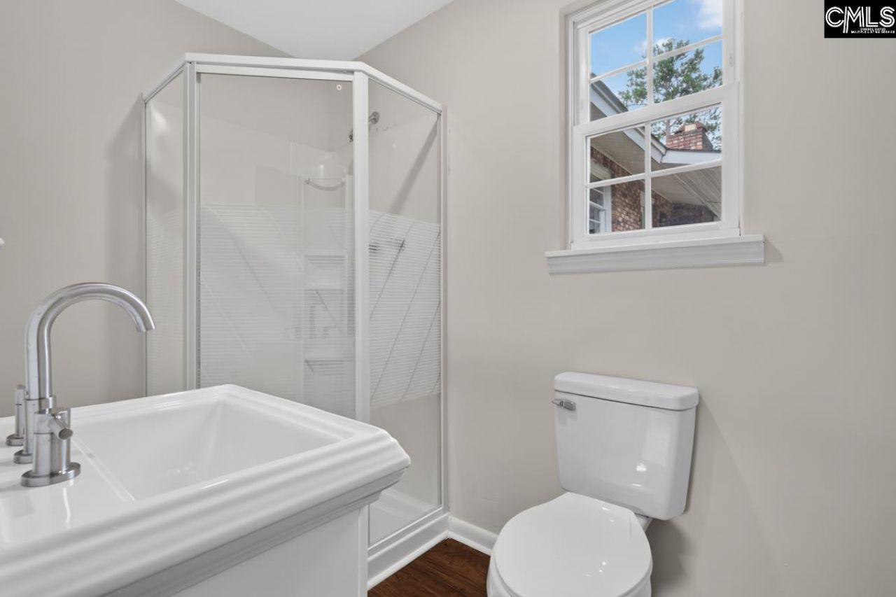 1400 Elizabeth Lane  Photo 16