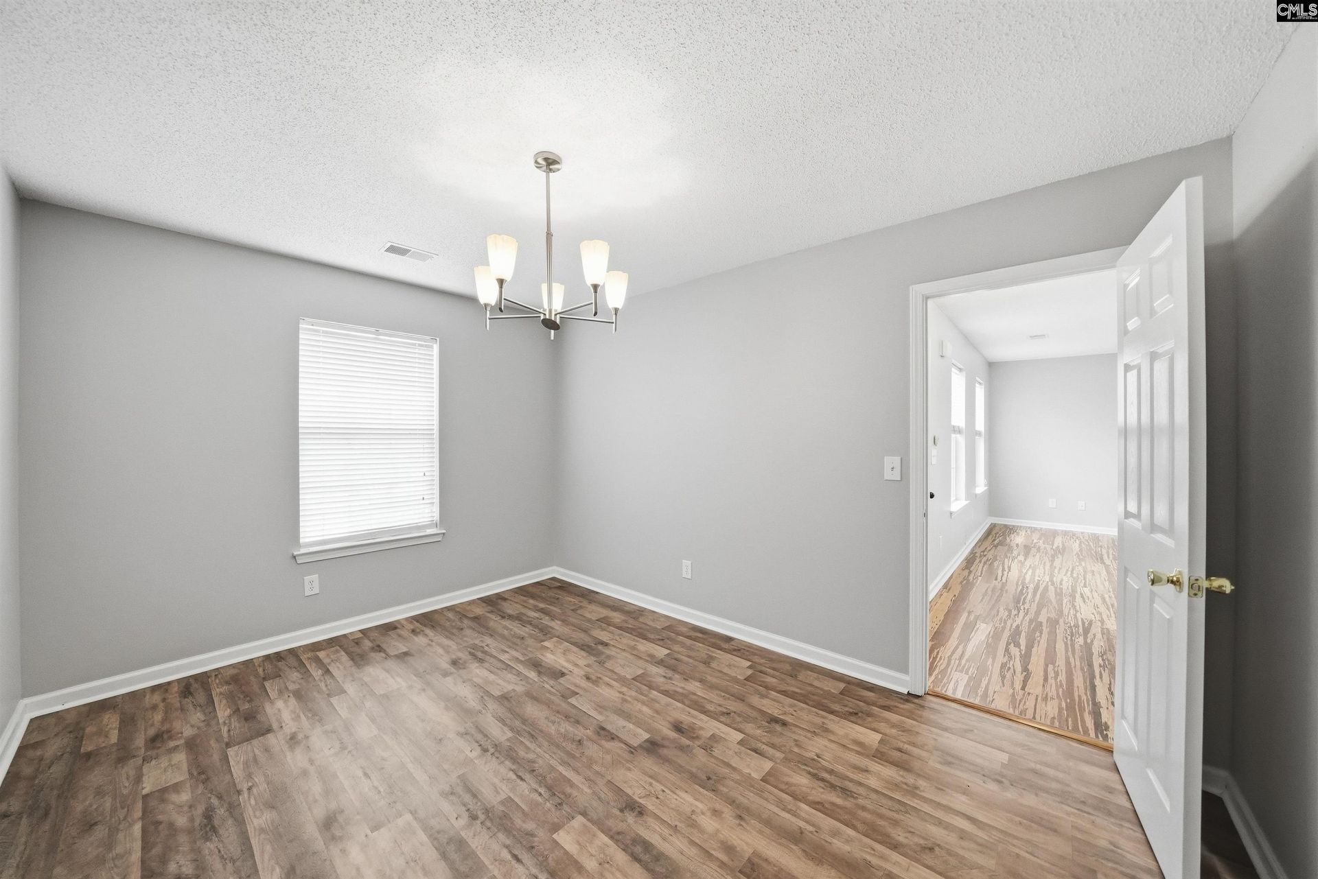 131 Hunters Mill Drive  Photo 10