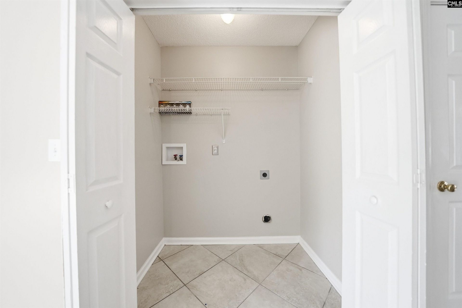 131 Hunters Mill Drive  Photo 15