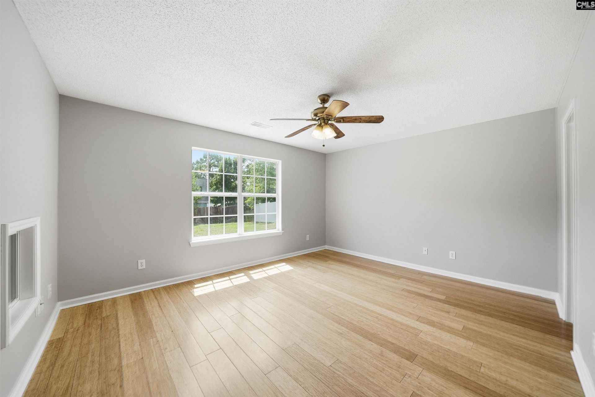 131 Hunters Mill Drive  Photo 16