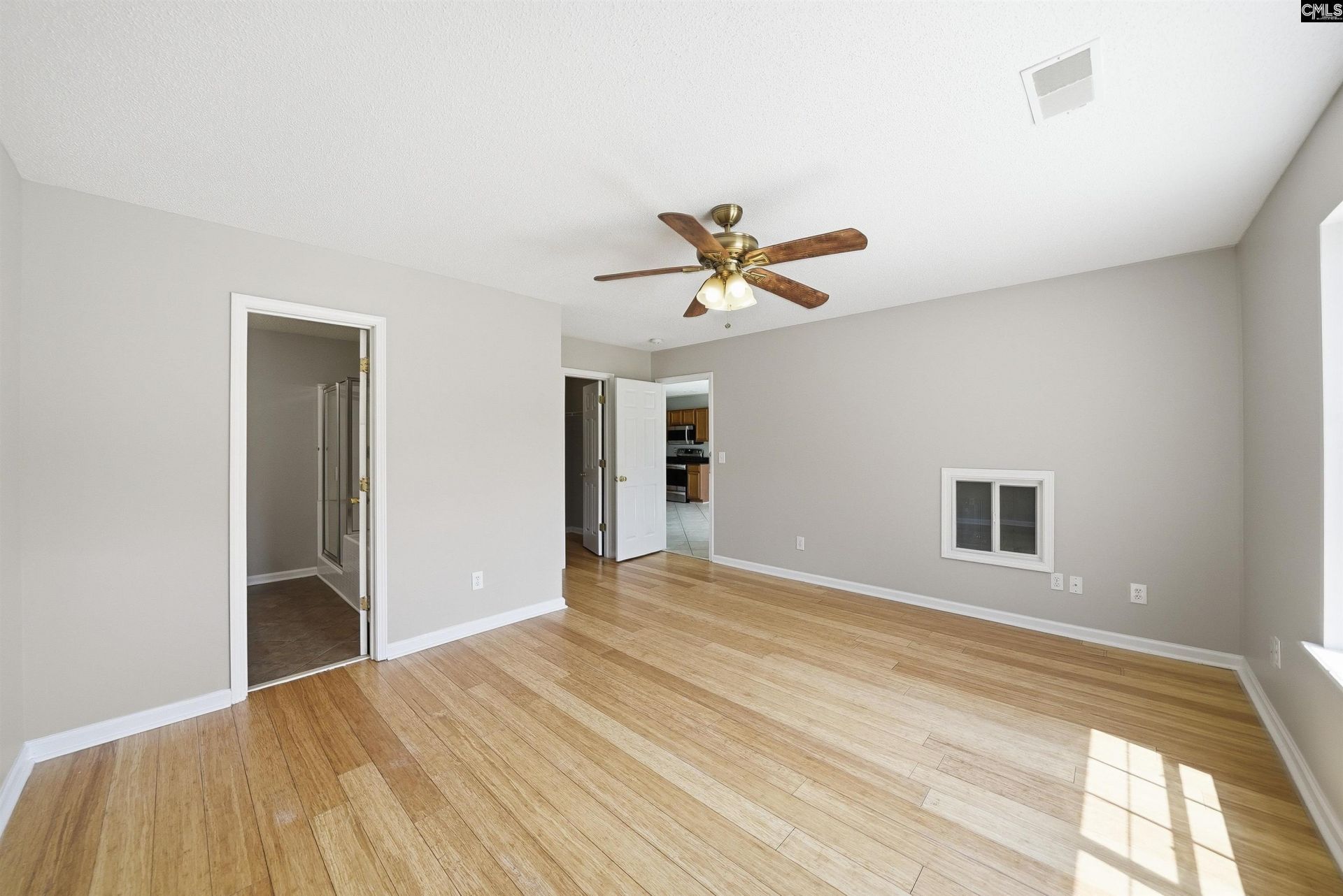 131 Hunters Mill Drive  Photo 17