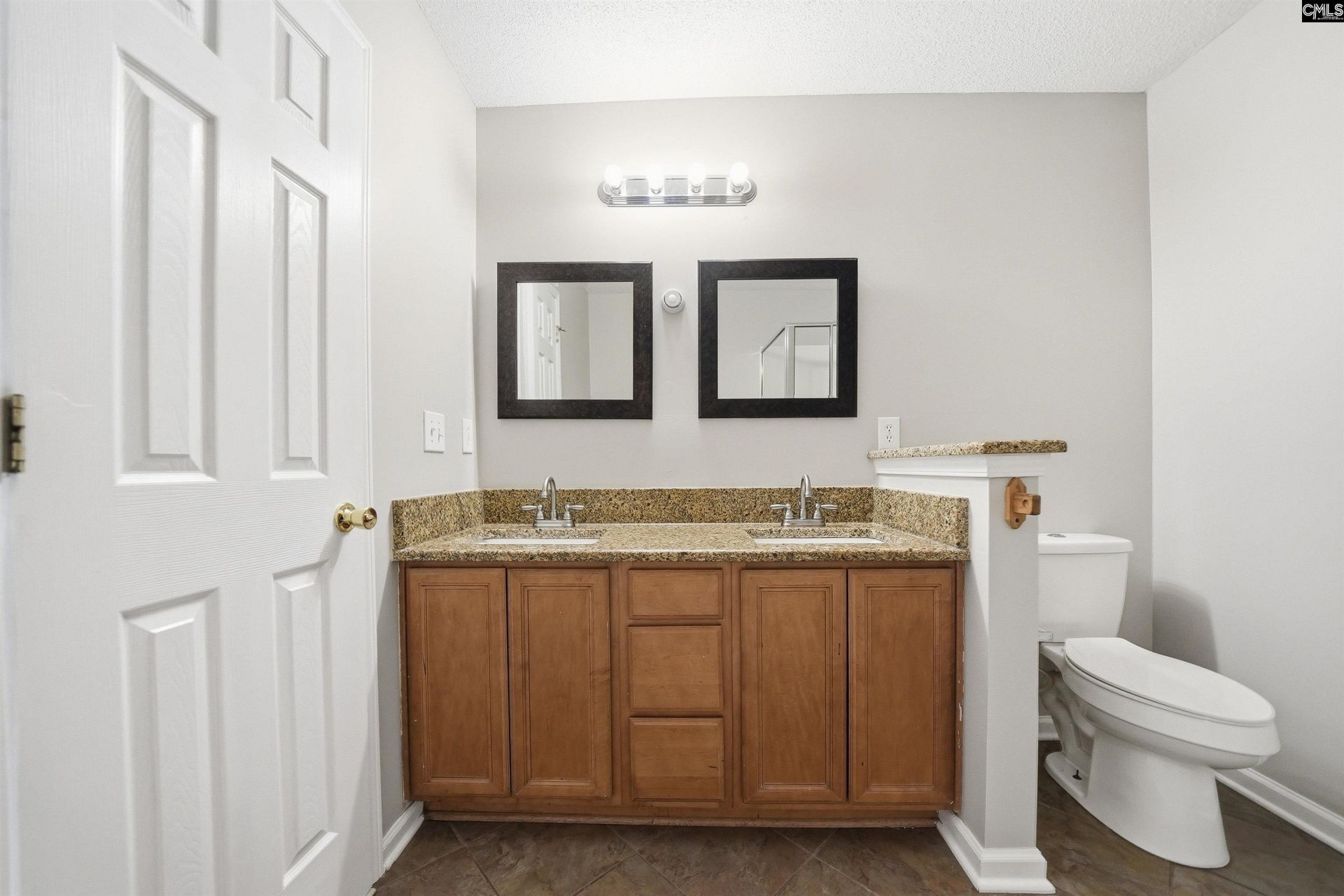 131 Hunters Mill Drive  Photo 19