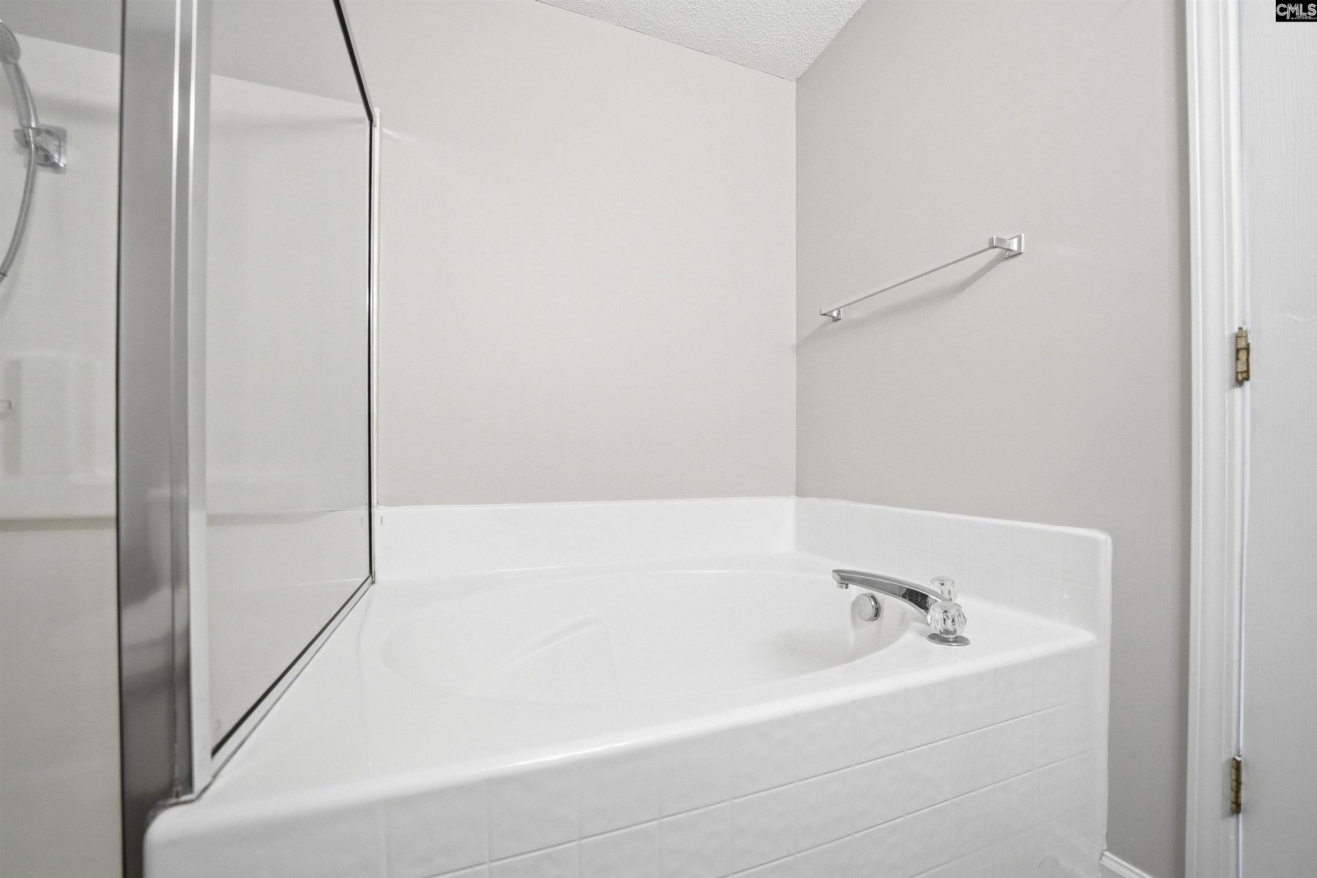 131 Hunters Mill Drive  Photo 21