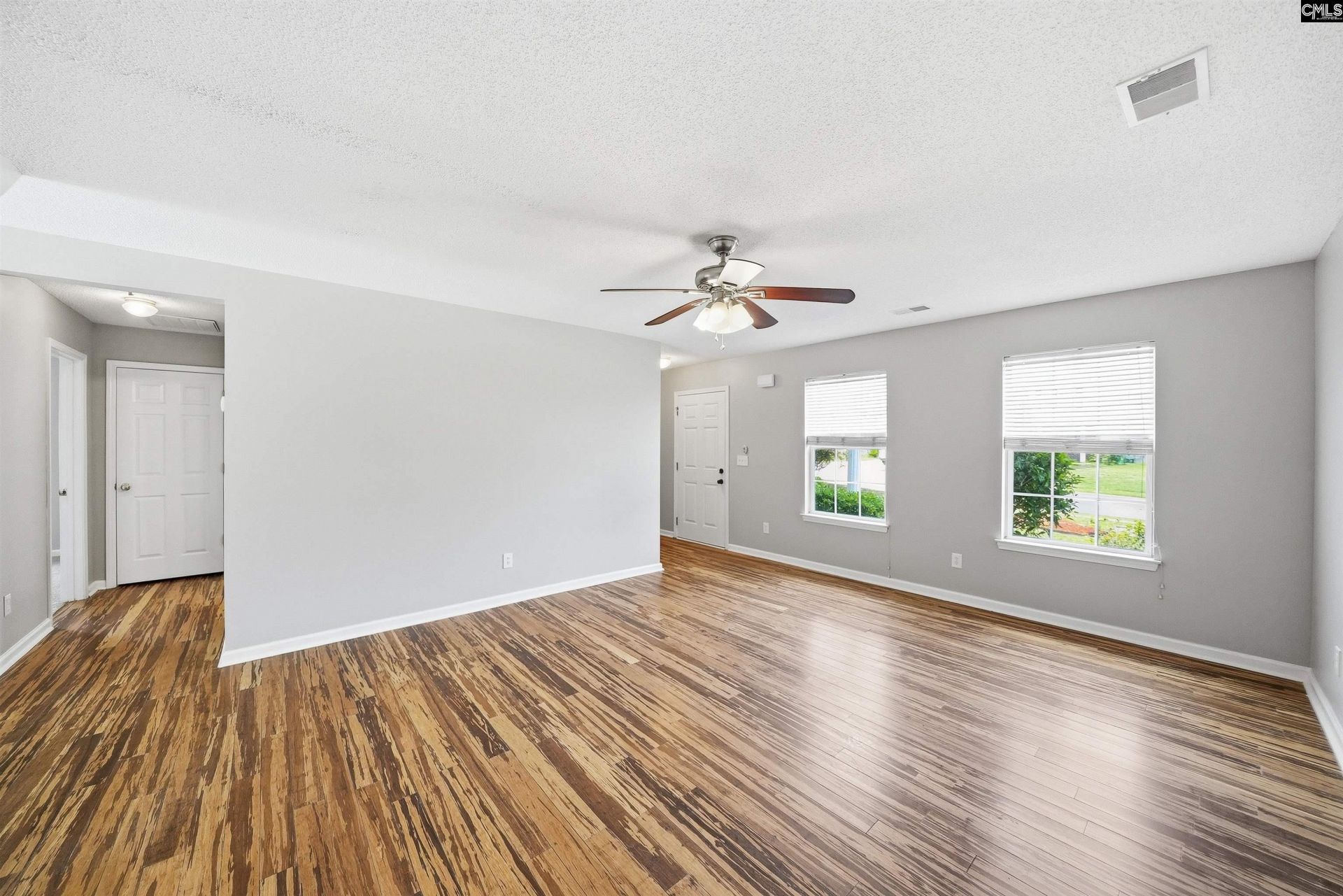131 Hunters Mill Drive  Photo 8