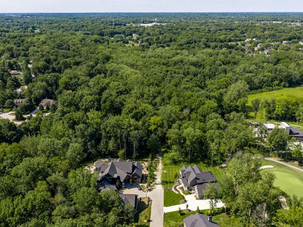 4580 Strathmore Lane , Zionsville, IN 46077