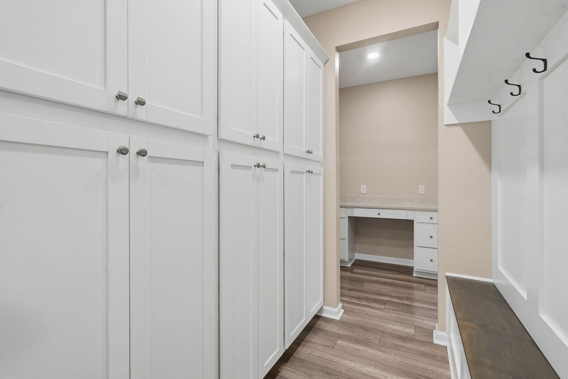 215 Squire Pope Road Photo 21