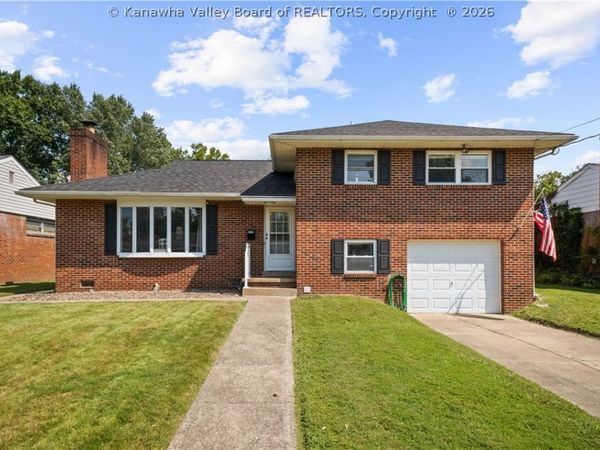 2020 Lincoln Avenue, St Albans, WV 25177