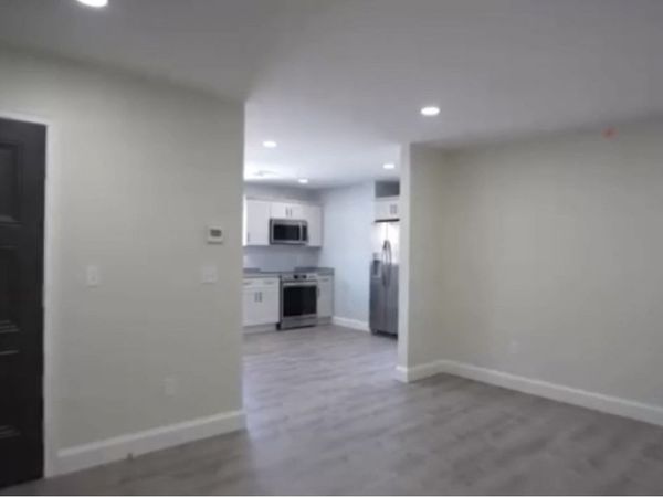 1047 County, Unit 2, Somerset, MA 02726