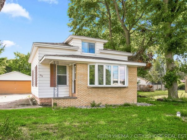 217 N Franklin Street, Zeeland, MI 49464